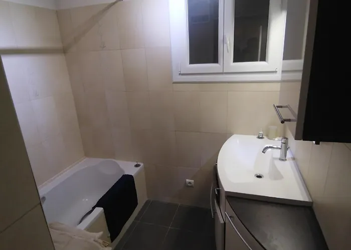 Apartment T3 Calme Et Lumineux Menton